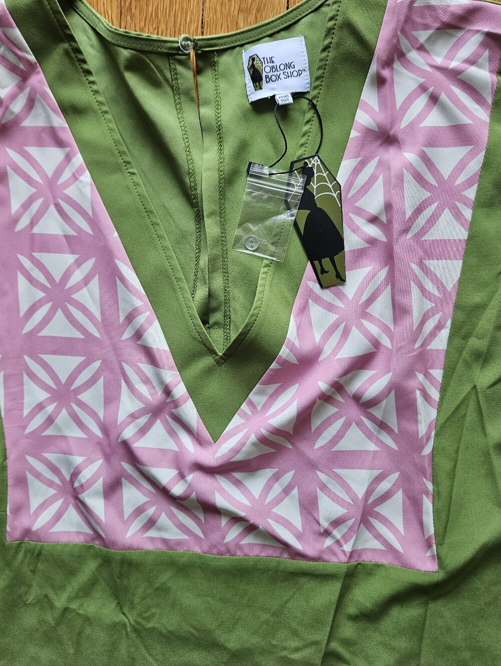 The Oblong Box Shop Plus-sized Caftan NWT Breeze Block Design In Green And Pink